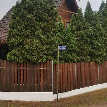 Dom wakacyjny Dom Drewniany Z Kominkiem I Klimatyzacja Lokalizacja Trzy Jeziora I Lasy Swornegacie Male Swornegacie