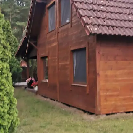 Casa vacanze Dom Drewniany Z Kominkiem I Klimatyzacja Lokalizacja Trzy Jeziora I Lasy Swornegacie Male Swornegacie
