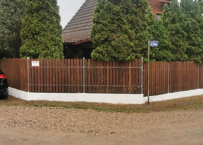 Semesterbostad Dom Drewniany Z Kominkiem I Klimatyzacja Lokalizacja Trzy Jeziora I Lasy Swornegacie Male Swornegacie