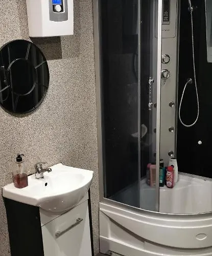 Dom Drewniany Z Kominkiem I Klimatyzacja Lokalizacja Trzy Jeziora I Lasy Swornegacie Semesterbostad Male Swornegacie