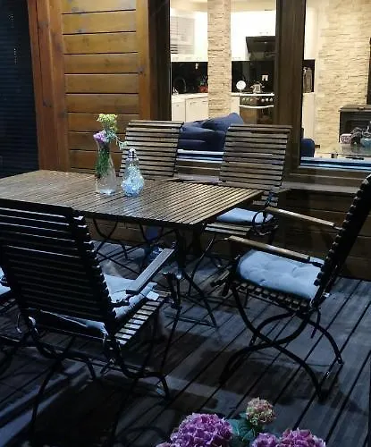 Dom Drewniany Z Kominkiem I Klimatyzacja Lokalizacja Trzy Jeziora I Lasy Swornegacie